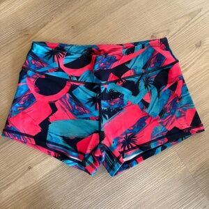 Born Primitive Women’s CrossFit/workout shorts-NWOT